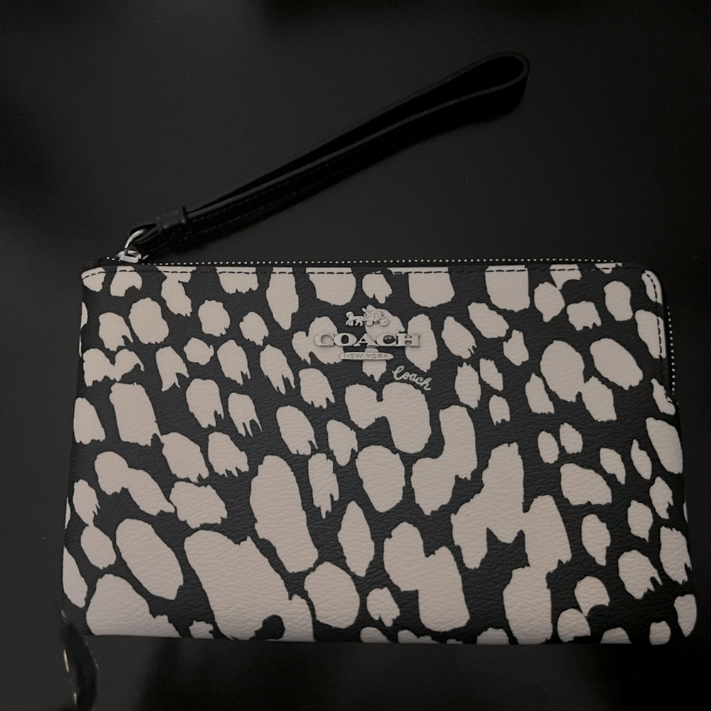 NWT Coach white and black leopard print wristlet